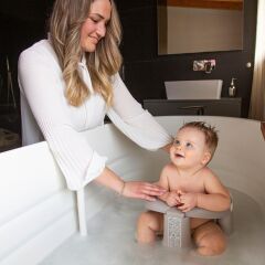 OKBaby Bebek Banyo Seti Crab Banyo Oturağı + Hippo Duş Şapkası A.Gri