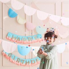 Meri Meri - Peach Tissue Paper Scallop Garlands - Şeftali Renginde Yarım Ay Kağıt Asılan Süs
