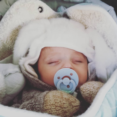 Bibs Emzik, Baby Blue (18+ Ay)