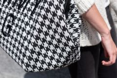 Mommy Bag Çanta, Kaz Ayağı