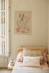 Duvar Askısı, Sihirli Gölet