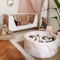 Top Havuzu, Pembe Mermer & Gri