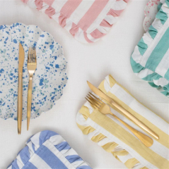 Meri Meri - Stripe Ruffle Napkins - Şerit Fırfırlı Kumaş Peçeteler - 4'Lü