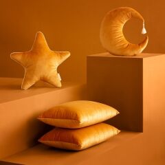 Nobodinoz Aristote Kadife Yıldız Yastık, Hardal Sarısı