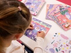 Floss & Rock Kokulu Sticker Aktivite Kitabı / Enchanted