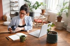 Beaba Hands-Free Giyilebilir Elektrikli Göğüs Pompası, Night Blue