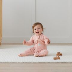 Ergo Pouch Organik Pamuklu Pijama Tulumu (1.0 TOG), Daisies