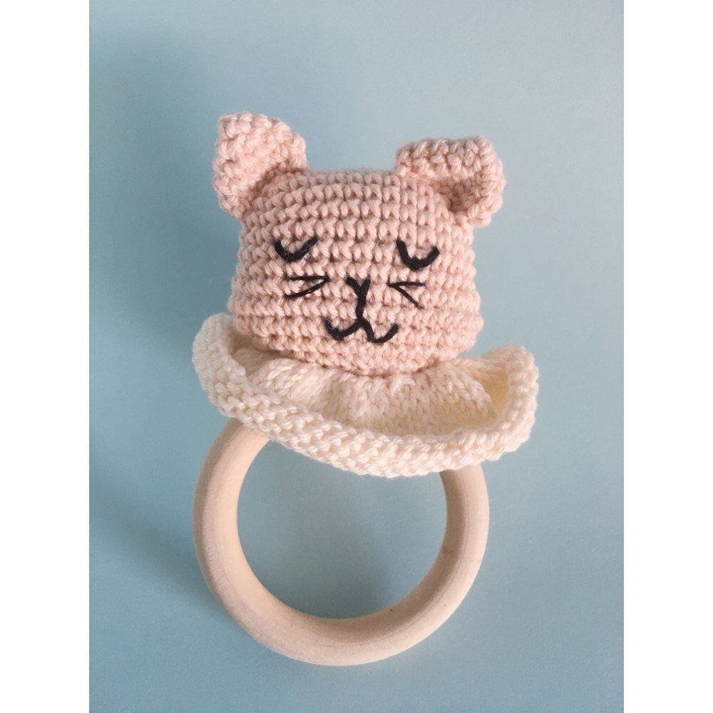 Fırfırlı Kedi Örgü Diş Kaşıyıcı, Ahşap Halkalı