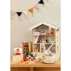 Classic World Ahşap Happy Bebek Evi